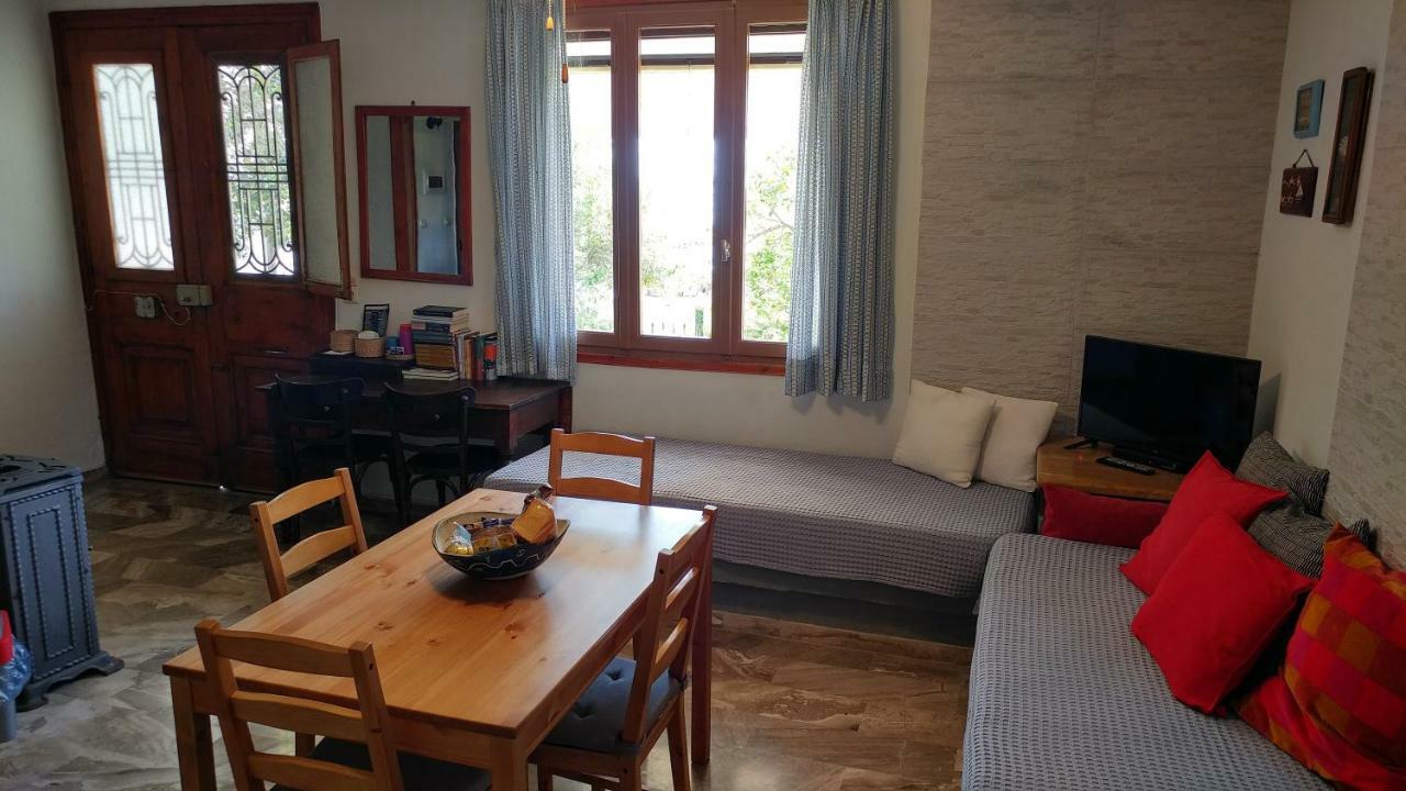 Alice House Apartment Porto Heli Bagian luar foto